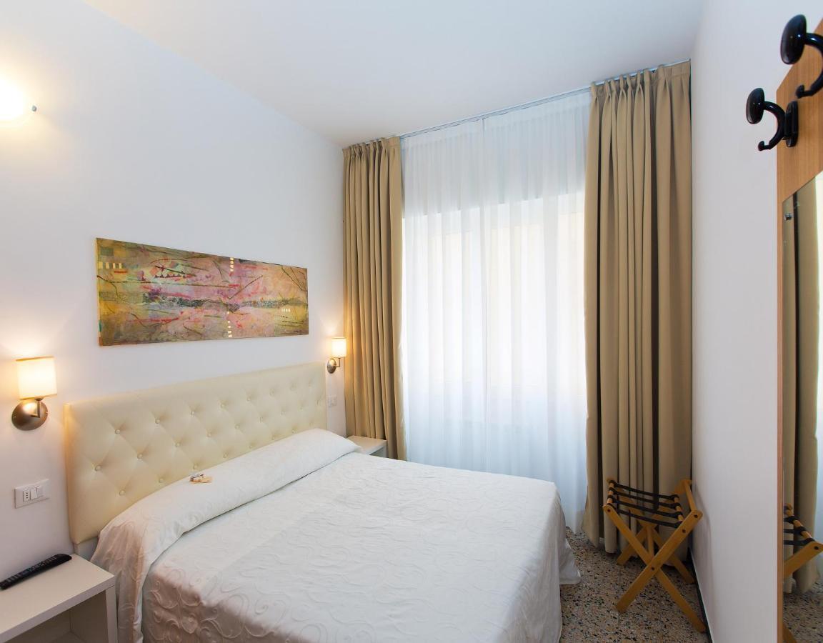 פינאלה ליגורה Hotel Maine מראה חיצוני תמונה