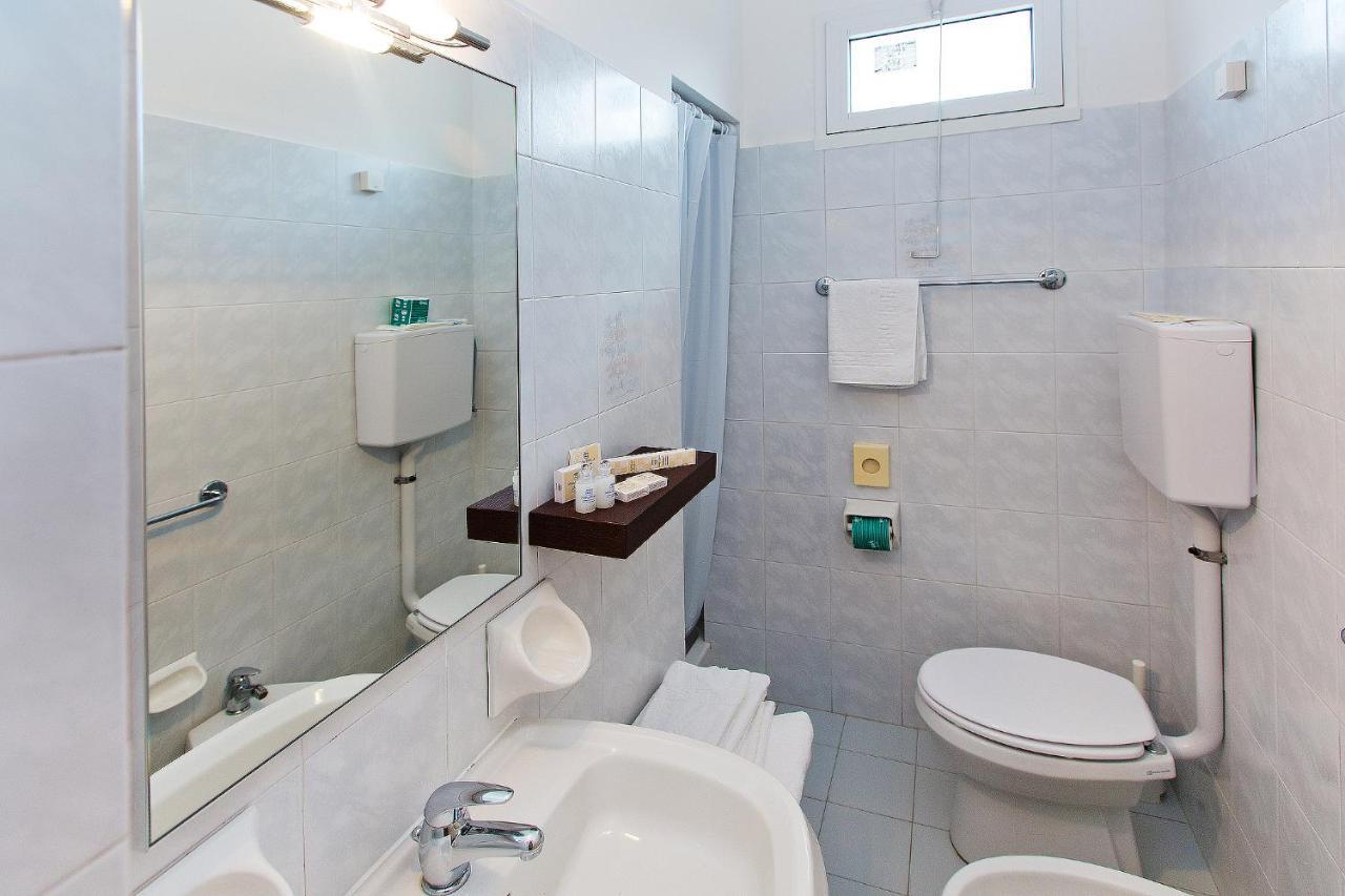 פינאלה ליגורה Hotel Maine מראה חיצוני תמונה